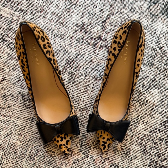 Kate Spade Fur Leopard Cheetah Print Heels with Black Bow - Picture 2 of 9